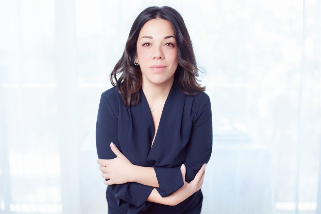 Yassmina Lasso, psicóloga integrativa, en su consulta